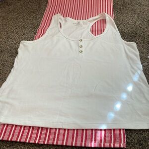 Really cute Lily Pulitzer tank top size xl worn twice super soft